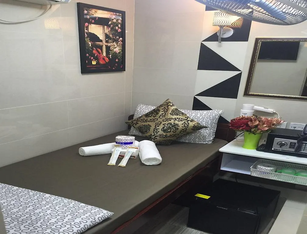 Skylark Hostel Hong Kong