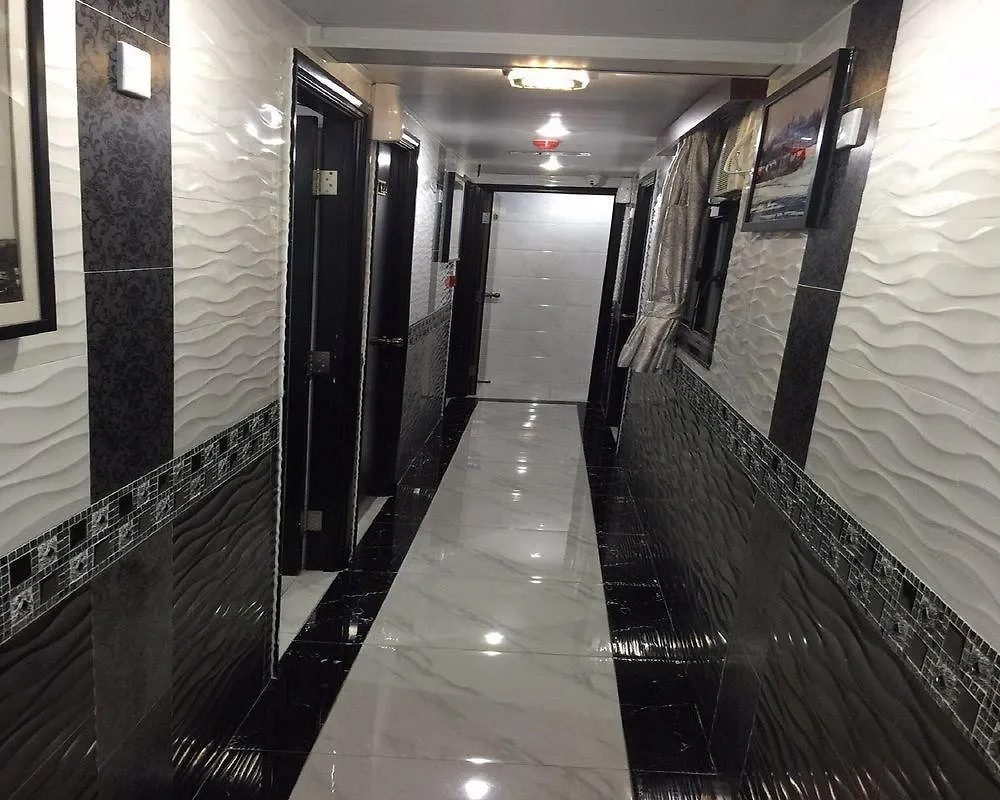 Skylark Hostel Hong Kong